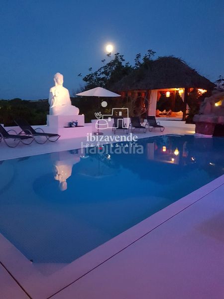Foto 37775d89-2298-423a-bc29-1d0ca52fcdbb. Casa amb aparcament piscina a Cap Martinet Santa Eulària