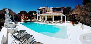Casa  Carrer san jaime. Impresionante villa en cap martinet.