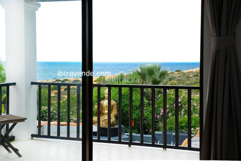Foto 99c957dd-6a07-458f-b699-f8d8bdf3a305. Casa amb aparcament piscina a Cap Martinet Santa Eulària