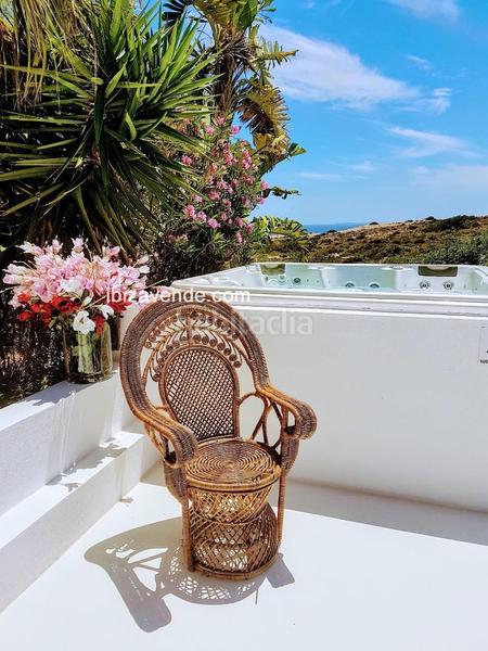 Foto ef025f34-209d-4eb1-859d-9095aedda886. Casa amb aparcament piscina a Cap Martinet Santa Eulària