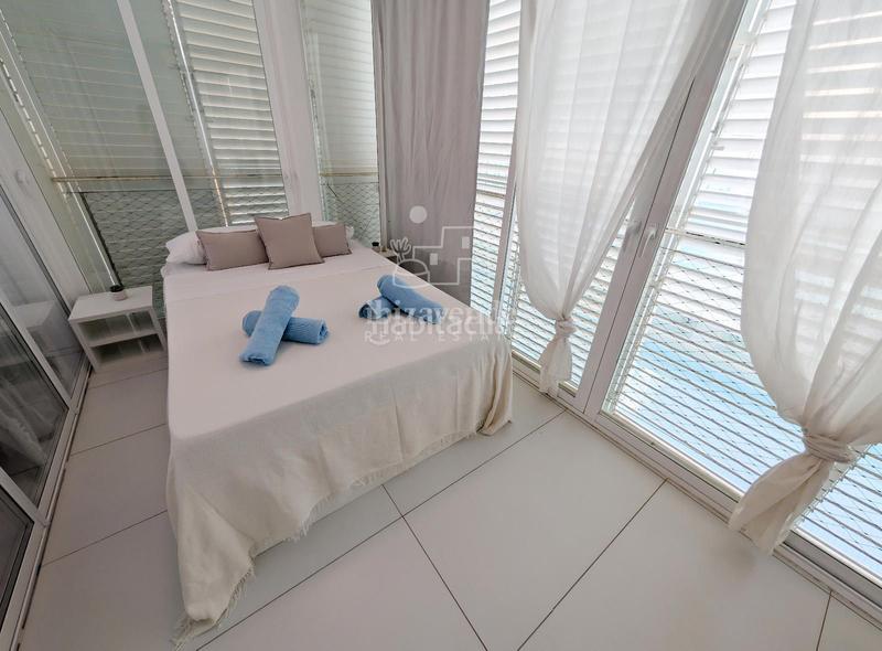 Foto 47e13c05-b25d-4e78-b9ea-14e0d25e88dc. Piso bajo moderno con jardín privado en marina botafoch en Ibiza