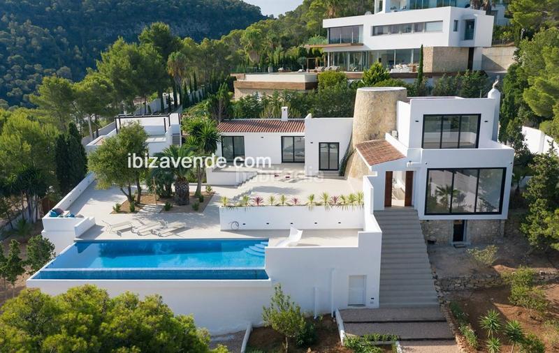 Foto d3c61449-6b7d-4d56-9647-1b8bc08783eb. Xalet amb calefacció aparcament piscina a Cala Vedella-Cala Tarida Sant Josep de sa Talaia