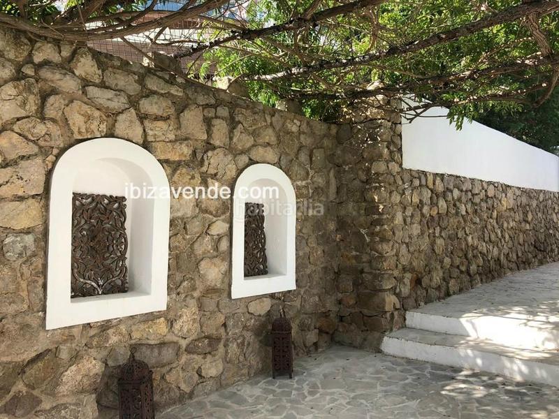 Foto ee1349f0-4e92-4357-b4d3-1c1d32703912. Xalet amb calefacció aparcament piscina a Cala Vedella-Cala Tarida Sant Josep de sa Talaia