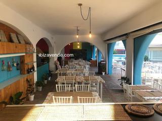 Traspàs Local Comercial  Des calo. Bonito restaurante en cala de bou con traspaso