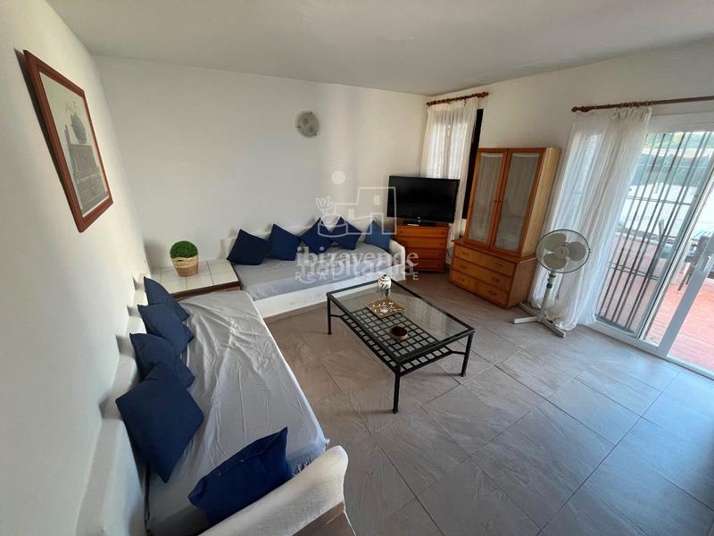 Foto 6e6fe73d-f0f9-41aa-9ad8-0da2c2701475. Maison jumelée avec chauffage parking dans Cala Vedella-Cala Tarida Sant Josep de sa Talaia