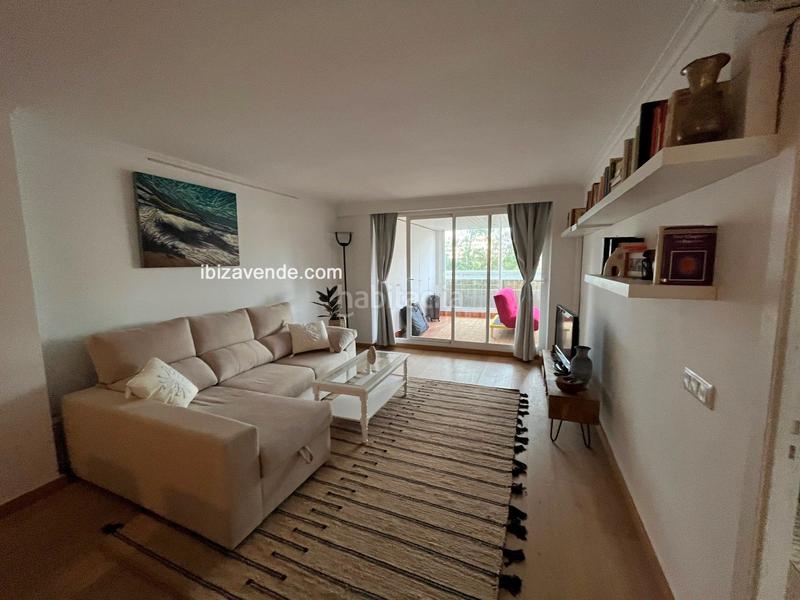 Foto 78b88f0b-5f0a-41b9-83ac-00d2745baebb. Alquiler piso fantástico piso con amplia terraza en marina botafoc. en Ibiza