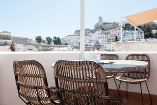 Location Duplex  De castelar. Fantástico duplex en la marina con vistas a dalt vila