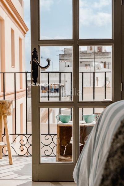 Foto 1c3d5eab-1d1d-4351-884c-6cc2e03e65ff. Lloguer dúplex amb calefacció a Dalt Vila-La Marina Ibiza