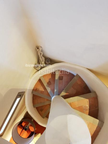 Foto 28998ecb-c84a-4fcc-b5e3-5c98a5fc3f90. Miete zweistöckige wohnung mit heizung in Dalt Vila-La Marina Ibiza