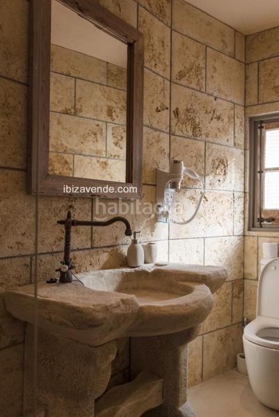 Foto 9baff6dd-caeb-42eb-a761-13913b773e2a. Miete zweistöckige wohnung mit heizung in Dalt Vila-La Marina Ibiza