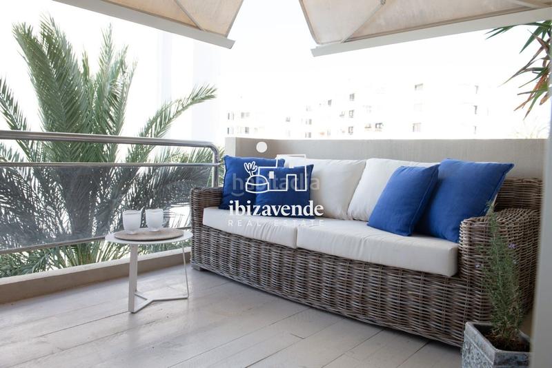 Foto d229e468-fbc6-4b5c-872a-1df6530e4ff6. Alquiler piso fantástico piso moderno en marina botafoch alquiler invierno en Ibiza