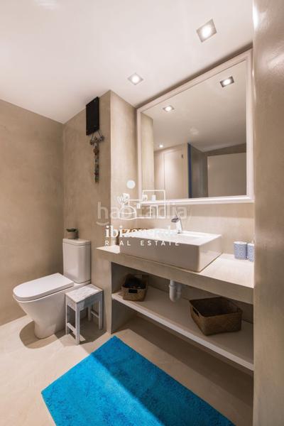 Foto 03226bbe-b5c8-44f9-83c9-58fe1254fa67. Miete etagenwohnung mit heizung pool in Marina Botafoc-Talamanca Ibiza