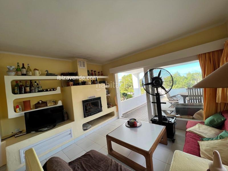 Foto 2ed4685b-f397-4096-b750-347405650ff2. Piso atico en Can Furnet con terraza y jardín privado. en Santa Eulària