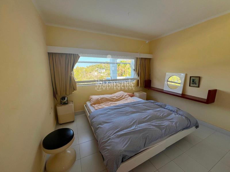 Foto e9339871-a589-47f4-80a6-1a6087be3619. Piso atico en Can Furnet con terraza y jardín privado. en Santa Eulària