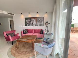 Rent Flat  Pere matutes noguera. Amplio piso a estrenar en playa den bossa con vistas al mar.