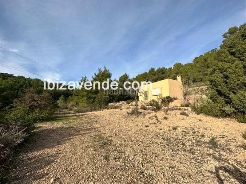 Foto b5c96842-cd96-4636-98cb-955e3040c1af. Finca rústica terreno rústico con construcción en san rafael en Sant Antoni de Portmany