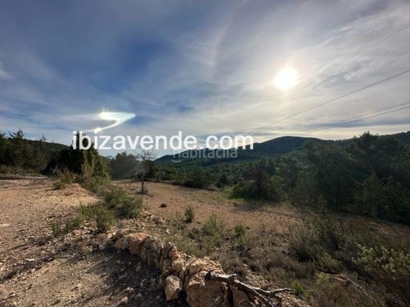 Foto d2ad256e-fc07-40f2-98a4-07087708c53c. Finca rústica terreno rústico con construcción en san rafael en Sant Antoni de Portmany