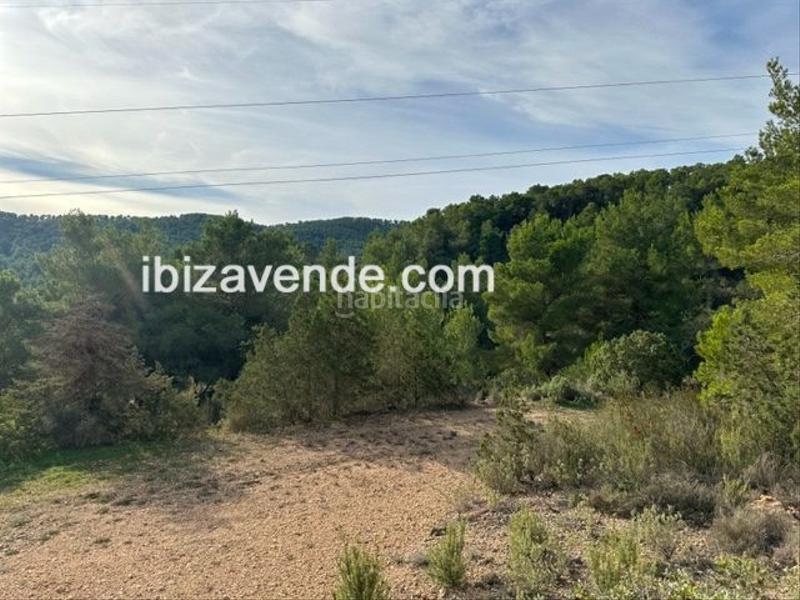 Foto eb1ec71c-0d99-472f-909c-46698fe83b86. Finca rústica terreno rústico con construcción en san rafael en Sant Antoni de Portmany