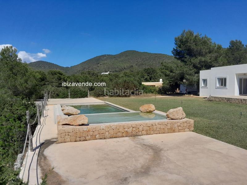 Foto ba1a3b8b-47e8-4c6b-880f-73cc8f2061e1. Xalet amb calefacció aparcament piscina a Es Cubells Sant Josep de sa Talaia