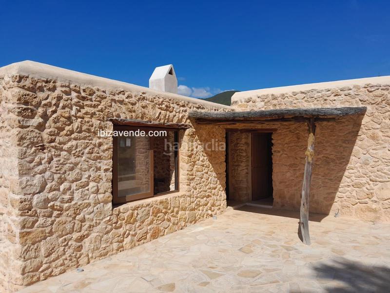 Foto d41f361d-3e32-4d01-870a-310e8298f274. Xalet amb calefacció aparcament piscina a Es Cubells Sant Josep de sa Talaia