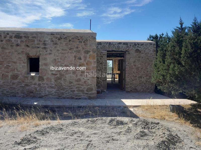 Foto f0b0ba34-3697-4286-abc3-2694fea12c9a. Xalet amb calefacció aparcament piscina a Es Cubells Sant Josep de sa Talaia