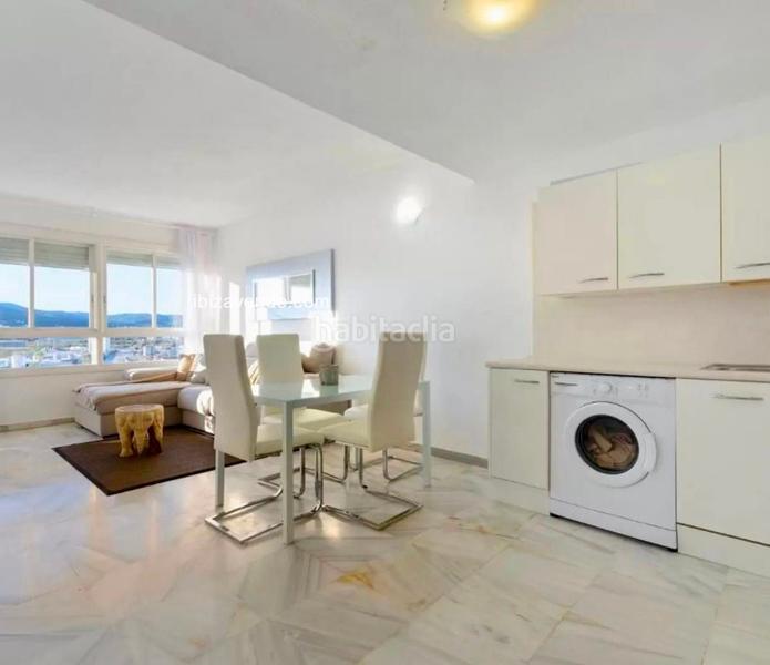 Foto 726b681b-ed98-412d-aece-9db7e40bd640. Piso maravilloso apartamento en edificio girasoles, marina botafoc, en Ibiza