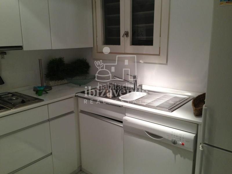 Foto 46c19705-76e1-46df-bd7f-e3f03b6691e9. Rent flat with heating parking pool in Marina Botafoc-Talamanca Ibiza