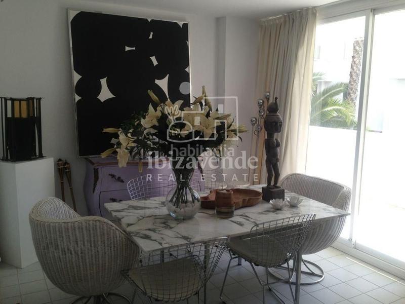Foto 6de616db-b53f-4089-893b-cd98d2640d78. Rent flat with heating parking pool in Marina Botafoc-Talamanca Ibiza