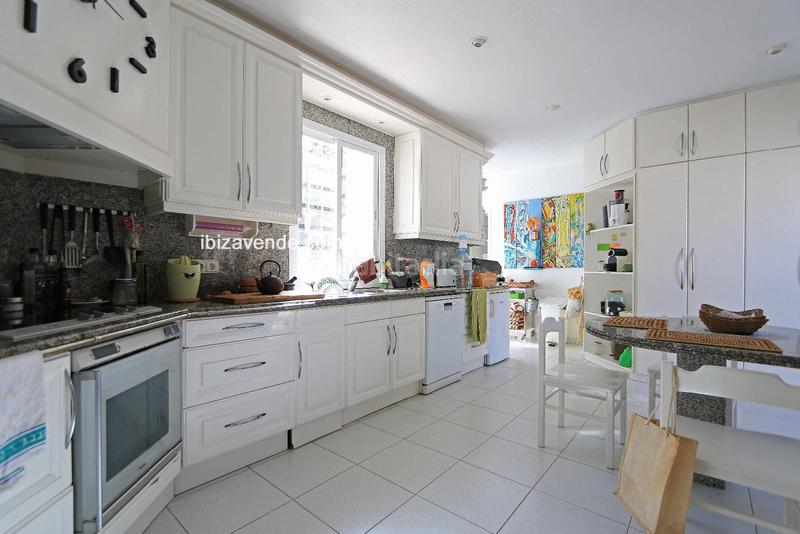 Foto cc3e46ba-13cd-4e25-8ea4-8c3b1725a979. Maison avec chauffage parking piscine dans Santa Eulària des riu Santa Eulària