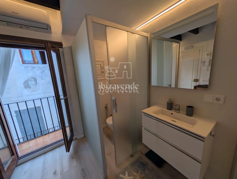 Foto 9dad74f3-b033-441b-ba08-2e0c8ab84b1c. Lloguer pis amb calefacció a Dalt Vila-La Marina Ibiza