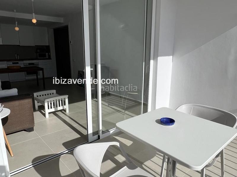 Foto 47c22233-74c7-445d-b645-48d79f82a590. Alquiler piso  nuevo en primera linea de playa con vistas al mar. en Ibiza