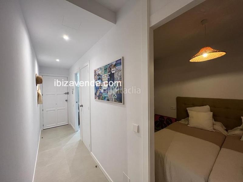 Foto c901a633-2027-4e36-8a13-5b787cb26d00. Alquiler piso  nuevo en primera linea de playa con vistas al mar. en Ibiza