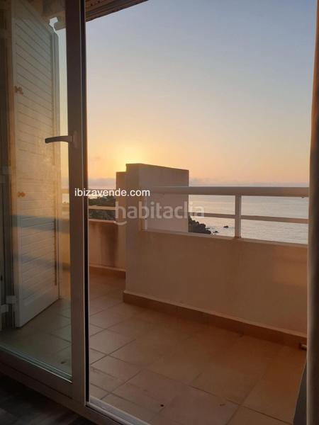 Foto 4271f262-524b-4707-9580-8d0f72f73a41. Alquiler piso encantador piso en es canar con vistas al mar en Santa Eulària