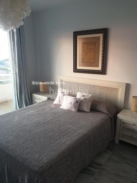 Foto b893ab58-22ab-4150-8955-2d0331bf69bd. Alquiler piso encantador piso en es canar con vistas al mar en Santa Eulària