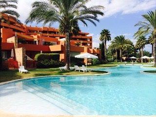 Rent Flat  Paris. Precioso piso situado junto al campo de golf en la exclusiva urb