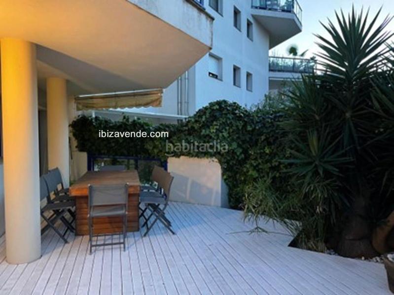 Foto 26ecdb2f-37ce-41dd-8594-aff51c93c50c. Miete etagenwohnung mit parking in Marina Botafoc-Talamanca Ibiza