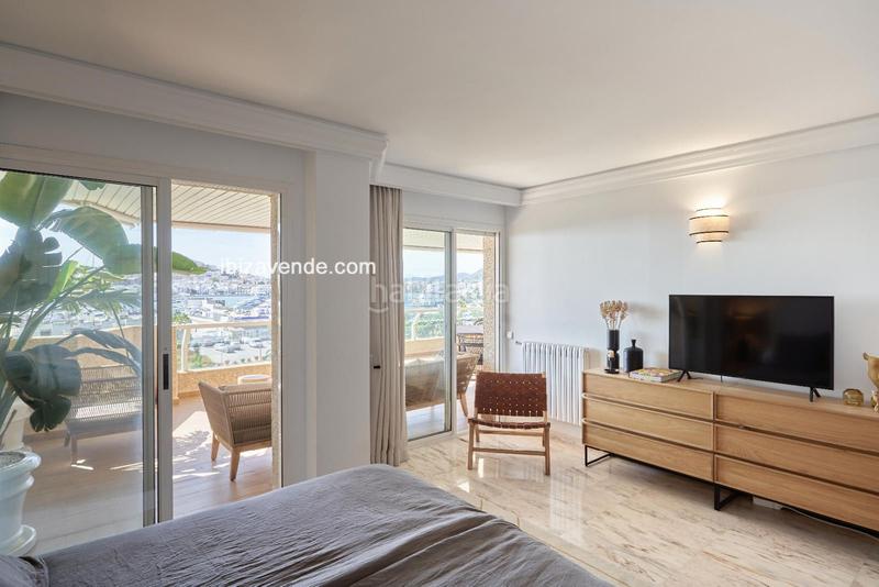 Foto 131bf6c3-fdef-4937-977a-4a984ec49c5a. Rent flat with heating parking pool in Marina Botafoc-Talamanca Ibiza