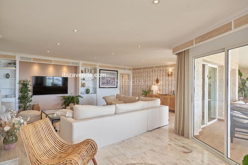 Foto bbcbd40e-7c23-40e2-bd51-aedcdd47425a. Rent flat with heating parking pool in Marina Botafoc-Talamanca Ibiza