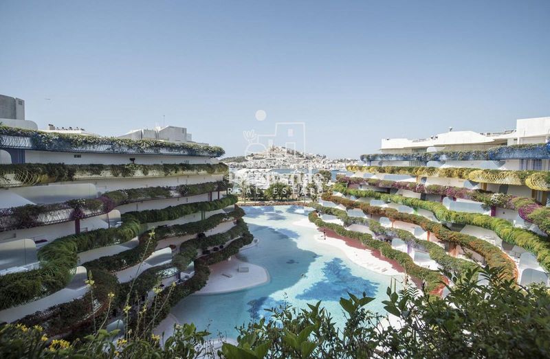 Foto a6ad386a-3bb7-4305-ba09-0ba643717477. Àtic amb aparcament piscina a Marina Botafoc-Talamanca Ibiza