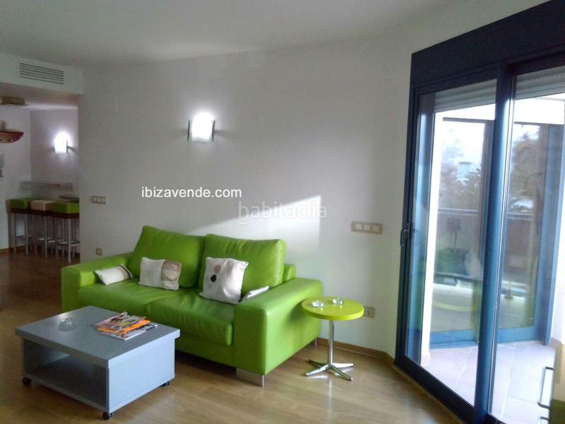 Foto f960d565-941c-42a4-8499-d2a3890e98d0. Alquiler piso moderno piso en botafoc en el edificio avante en Ibiza