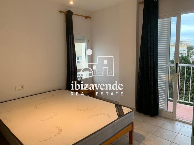 Foto 4b02a331-a9b8-45a6-a566-2434e00851f8. Alquiler piso precioso piso anual en san antonio con vistas al mar en Sant Antoni de Portmany