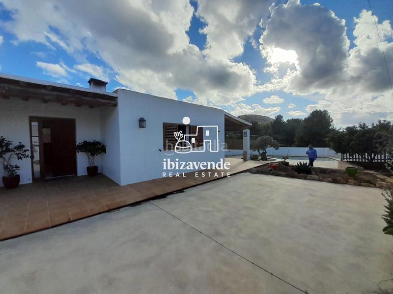 Foto 52307466-0a53-47a5-b4e7-0d11ce622cb7. Xalet amb calefacció aparcament piscina a Santa Eulària des riu Santa Eulària