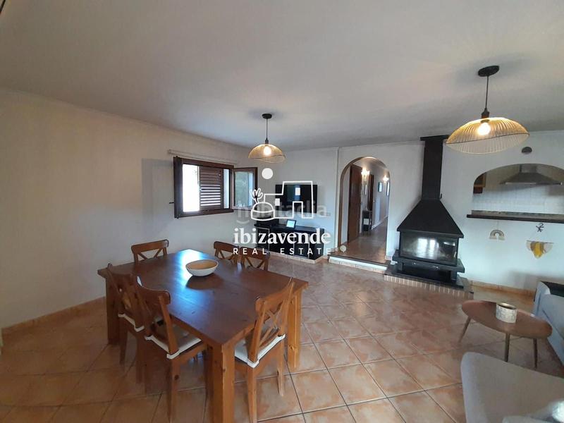 Foto de9d0c17-3b43-4726-8502-b1a876cd488e. Xalet amb calefacció aparcament piscina a Santa Eulària des riu Santa Eulària