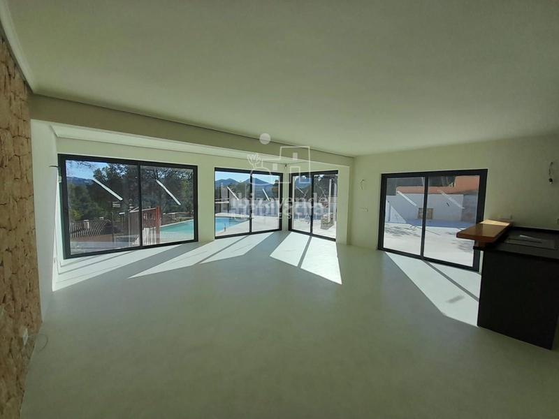 Foto a5339342-ba07-46fa-8420-bef7ce394db0. Chalet mit heizung parking pool in Santa Eulària des riu Santa Eulària