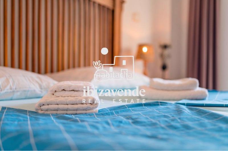 Foto bb49f652-6185-40a8-be84-1b984aa5d3dd. Location duplex avec chauffage piscine dans Marina Botafoc-Talamanca Ibiza