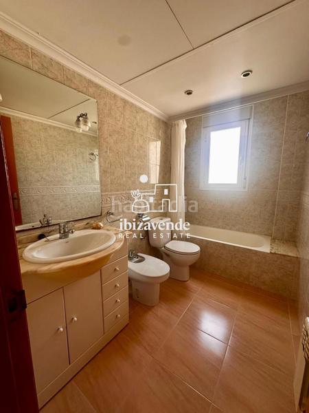 Foto 079d7c93-6741-43f5-8184-34227b480fd7. Rent flat with parking in S´Eixample-Can Misses Ibiza