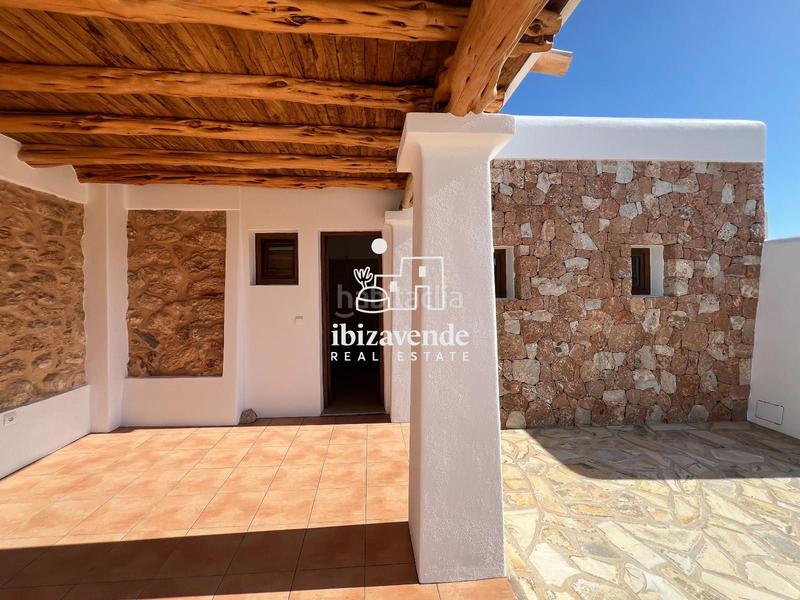 Foto a355d2e8-61c1-4e83-9b6f-3f6558aff3b8. Lloguer casa amb calefacció aparcament a Sant Carles Santa Eulària