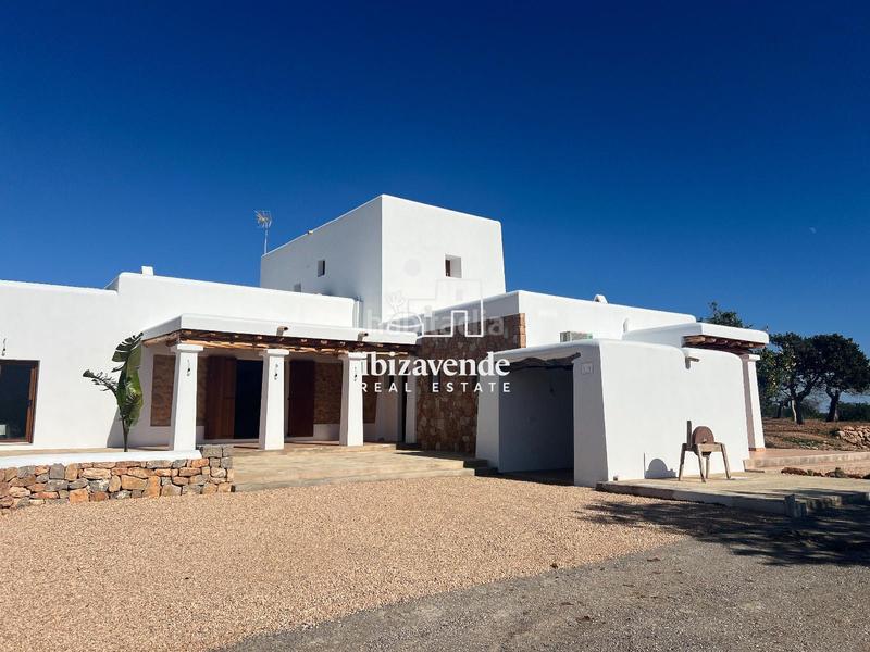 Foto d5243d02-d061-48e0-ba79-5009e9cb6760. Location maison avec chauffage parking dans Sant Carles Santa Eulària