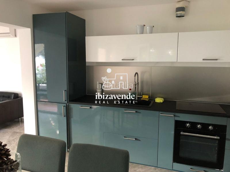 Foto f65f7d27-a838-4338-8211-0db59cf6cf9d. Location appartement avec piscine dans Santa Eulària des riu Santa Eulària