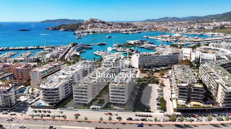 Foto 3419d09a-5939-471e-af5d-78e2d2c98377. Attico con riscaldamento parcheggio piscina in Marina Botafoc-Talamanca Ibiza